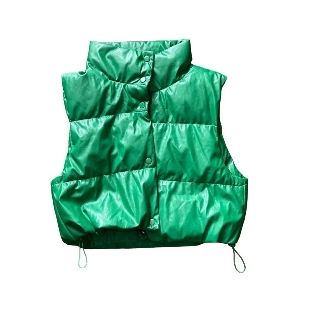 Love Tree Designer Womens Large Green Snap Cropped Puffer Vest‎ Coat NWT